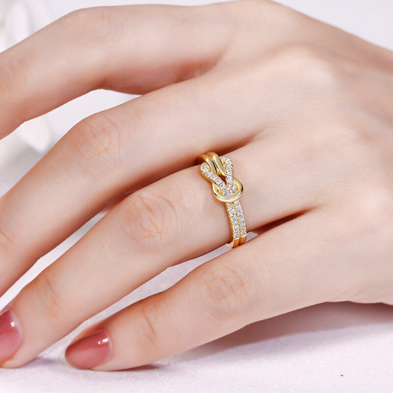 Sterlingsilberring mit Knotendesign