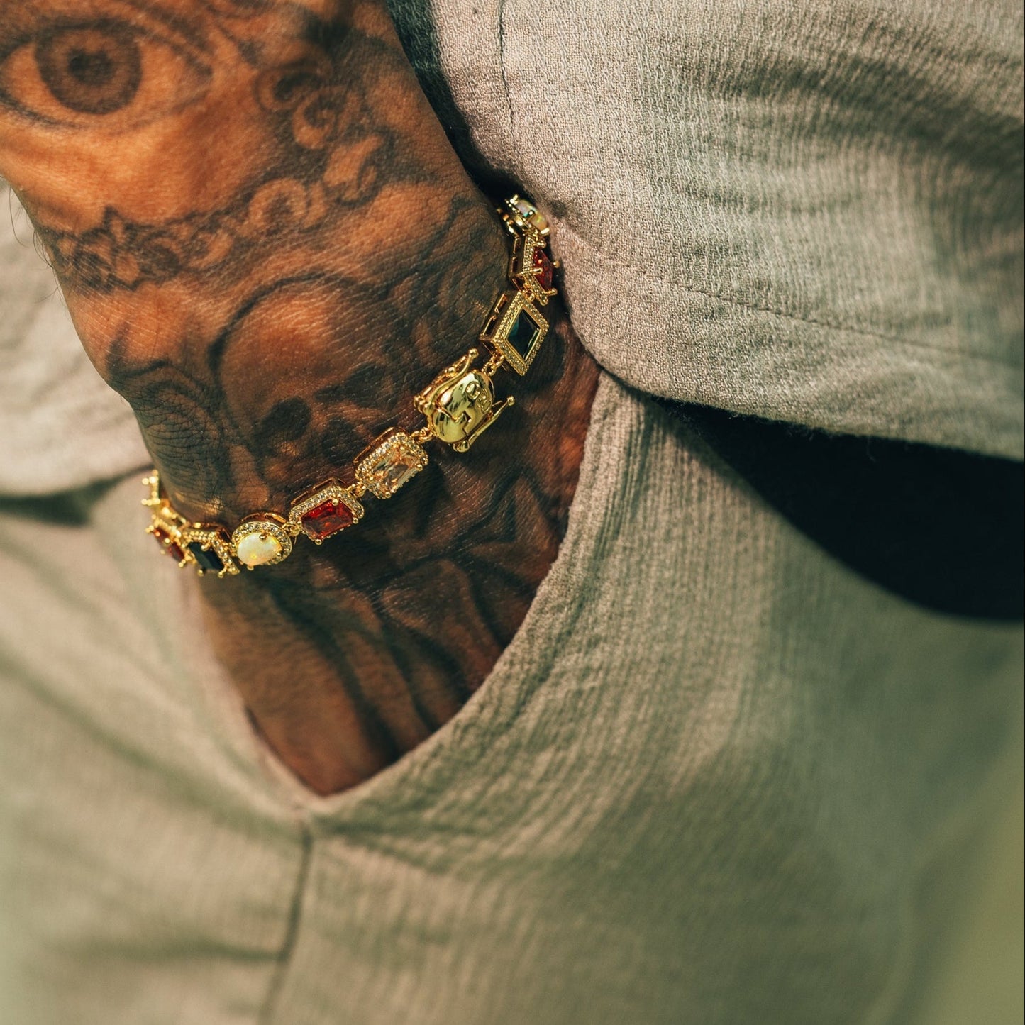 Königliches Edelsteinarmband