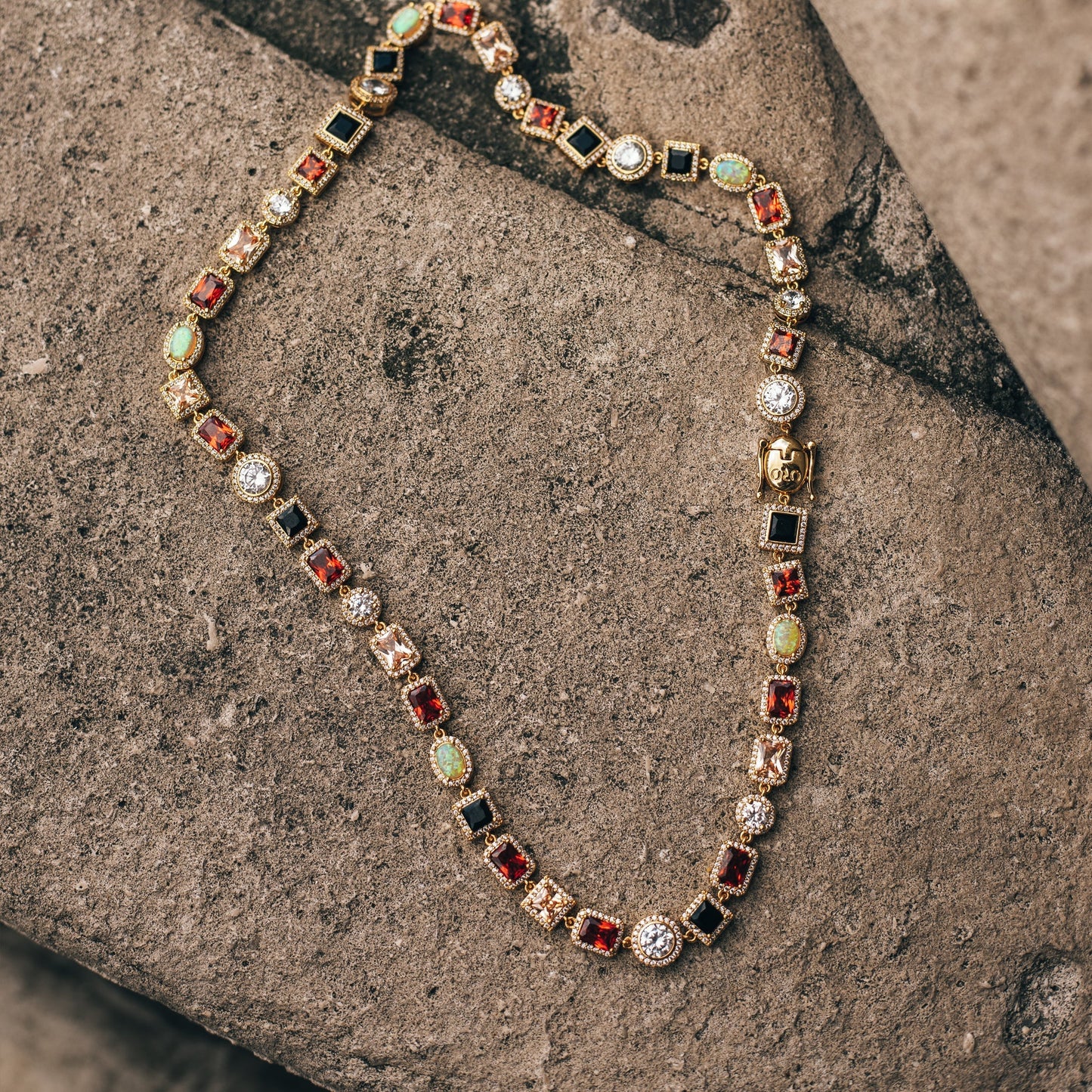 Königliches Edelsteinset (Unisex-Edelsteinkette und -Armband)