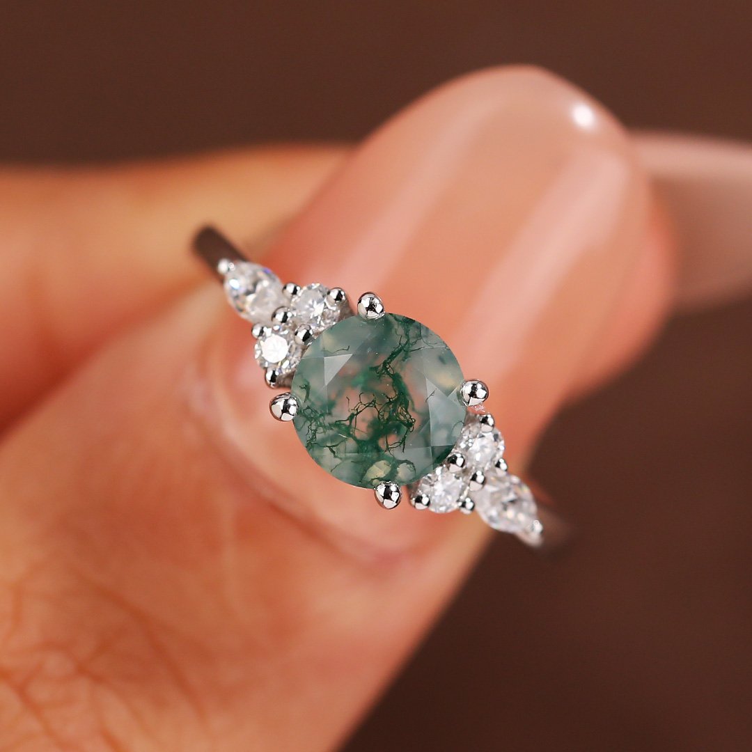 Verlobungsring aus Moosachat im Rundschliff, Versprechensring mit Moissanit-Akzent