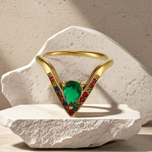 V-förmiger, diamantbesetzter, verstellbarer Ring mit seitlicher Öffnung