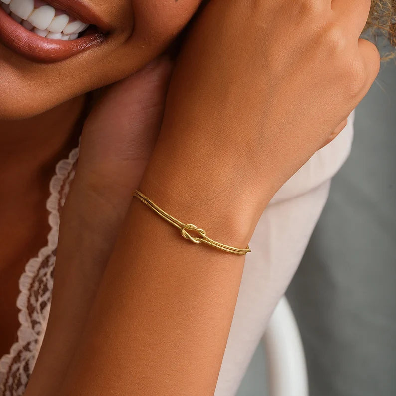Paararmband aus 18 Karat Gold