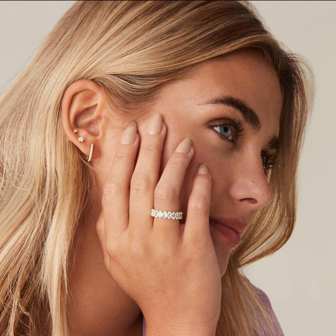 vergoldeter ovaler Zirkonia Lovering