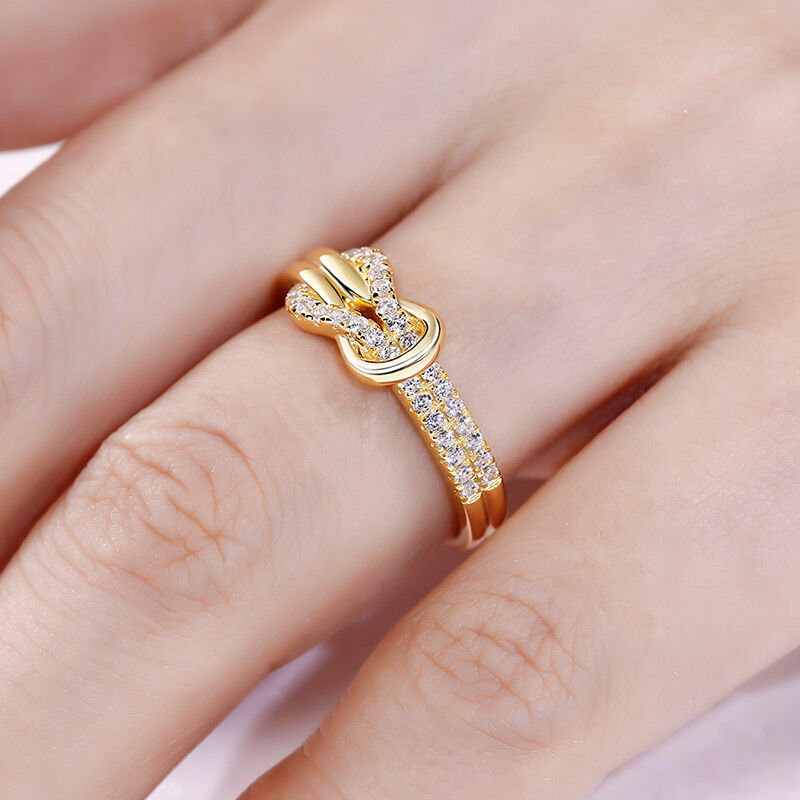 Sterlingsilberring mit Knotendesign