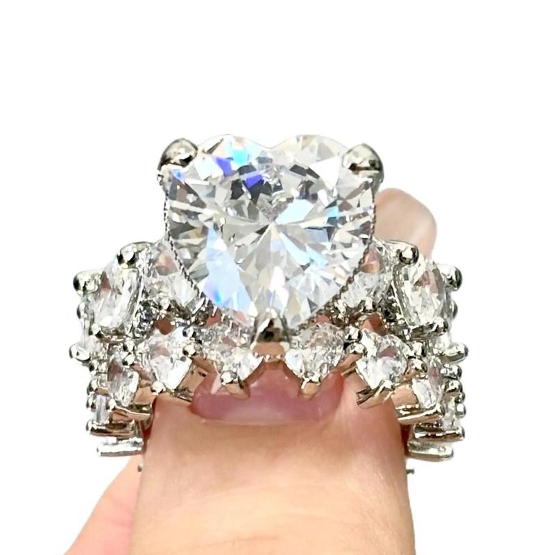zweiteiliges neues Herz-Ring-Set
