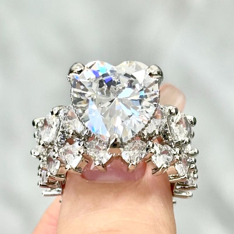 zweiteiliges neues Herz-Ring-Set