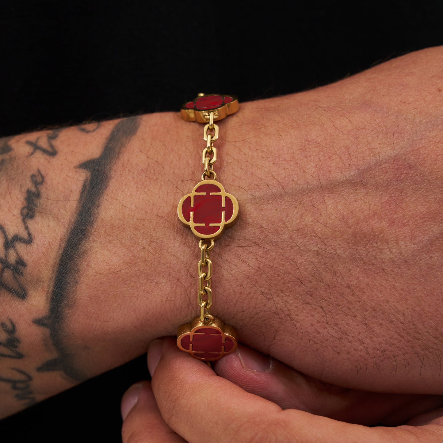 Rotes Korallen-Edelsteinarmband