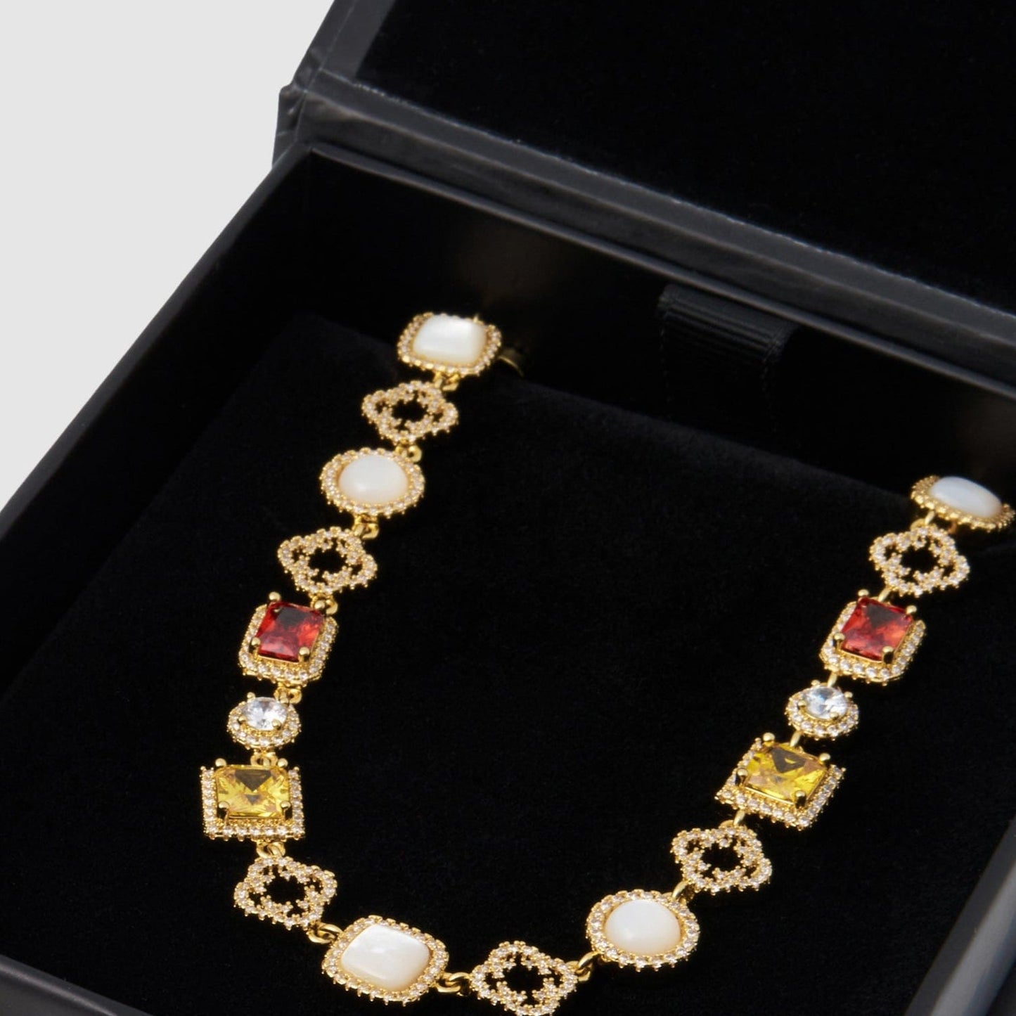 Eisedelstein-Set (Edelsteinkette und Armband)