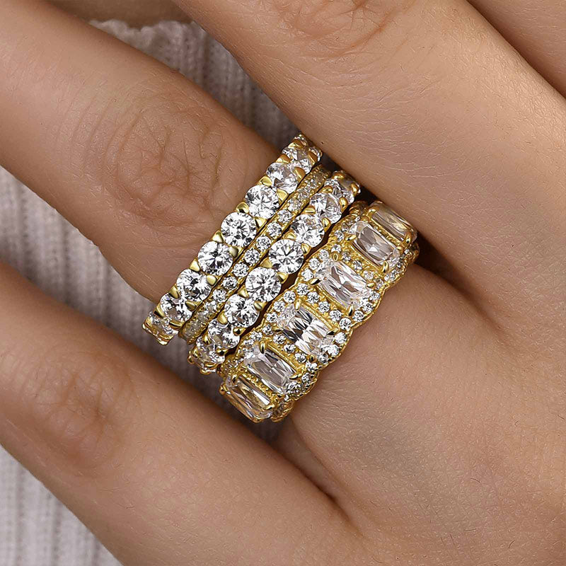 Luxuriöses 4-teiliges Ringset im Kissenschliff