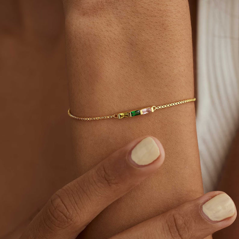14 Karat Gold-Baguette-Armband mit Geburtssteinen