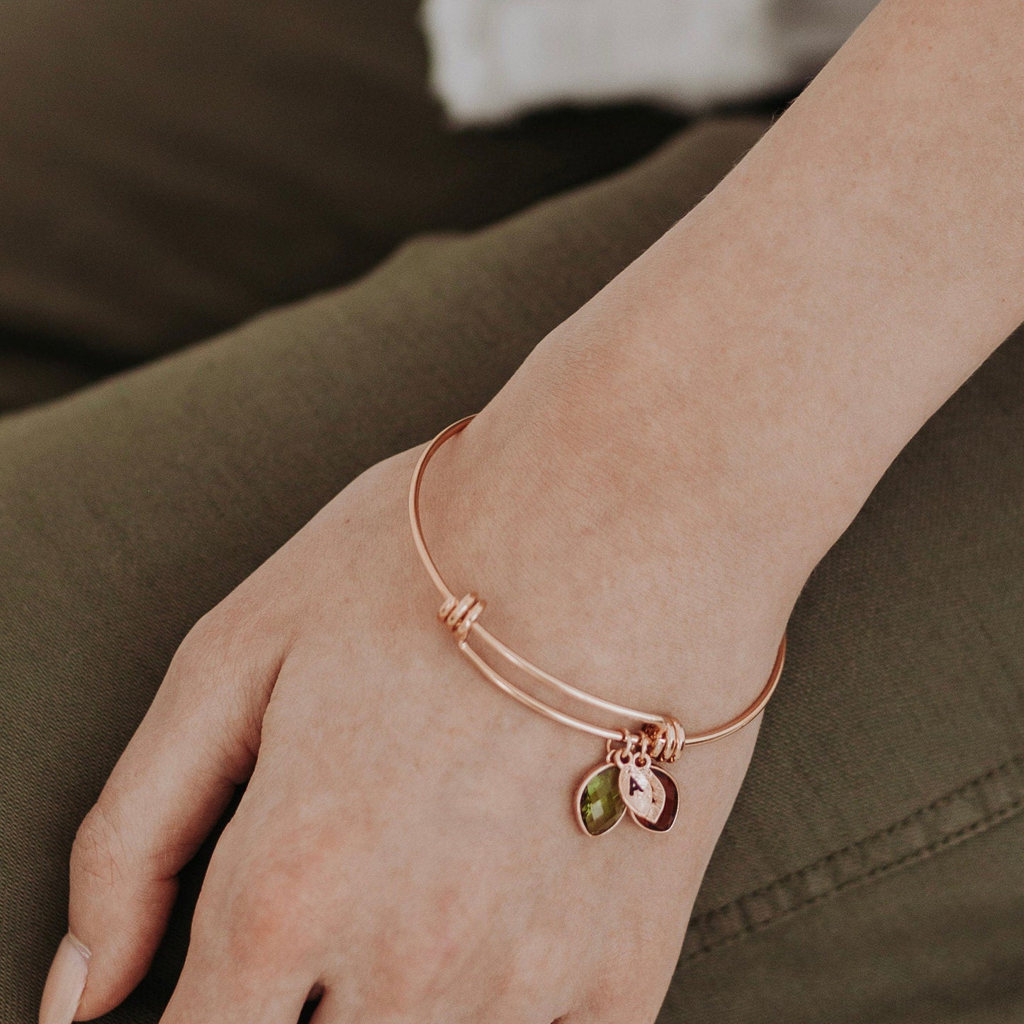 Schönes Damen-Geburtssteinarmband