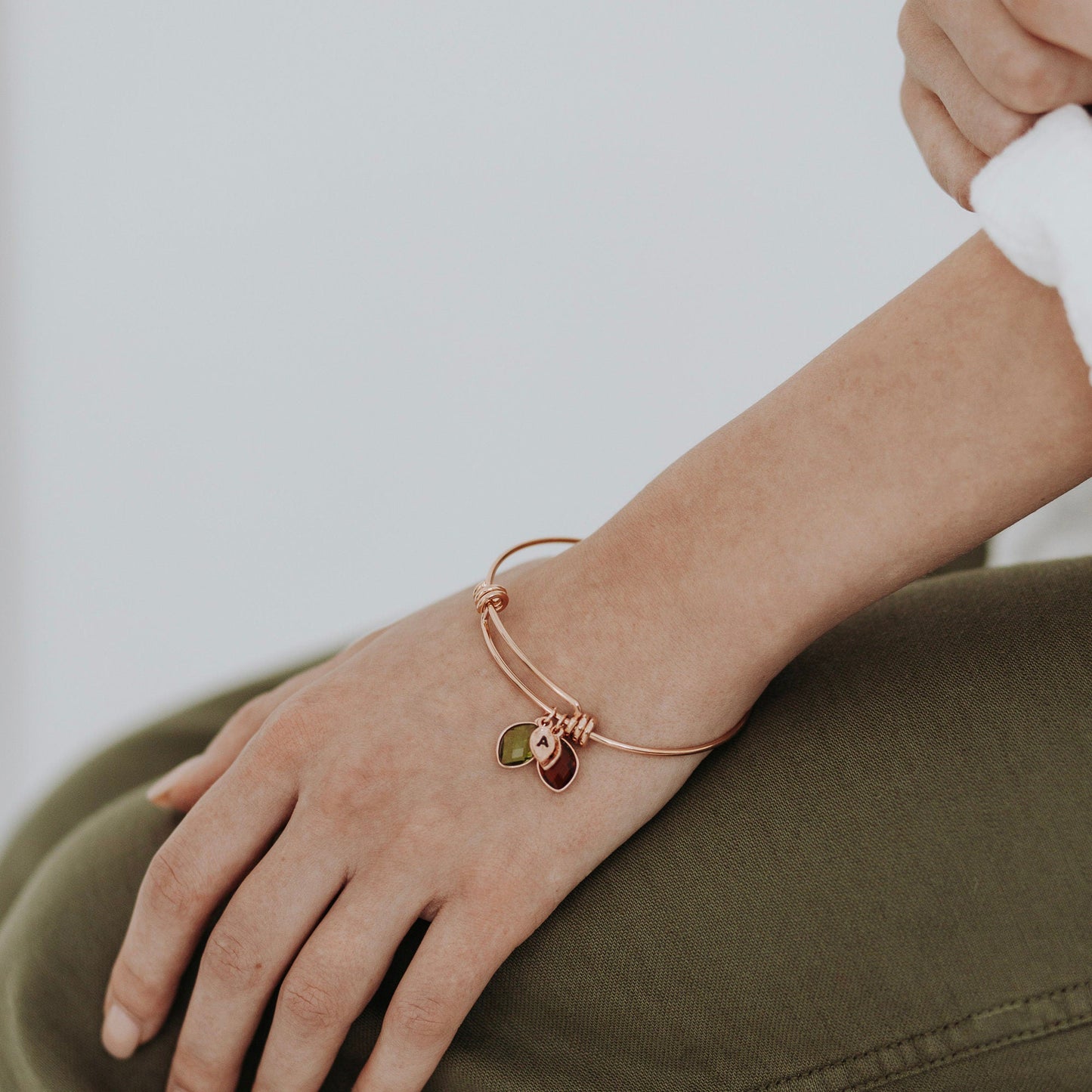 Schönes Damen-Geburtssteinarmband